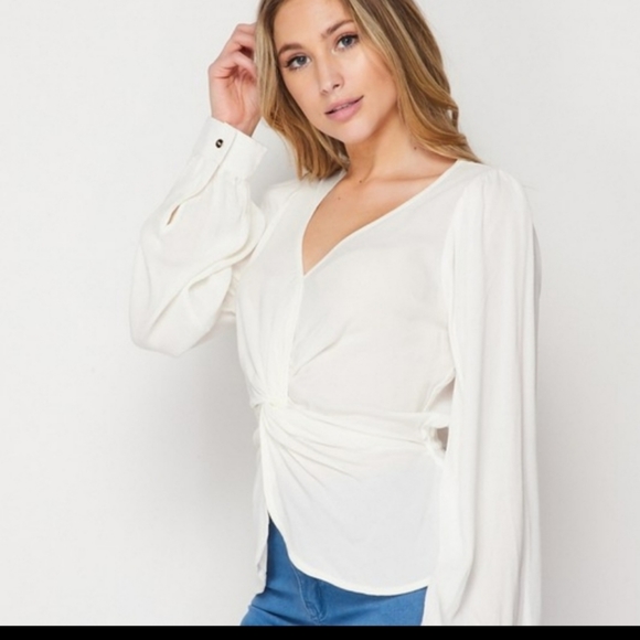 Long Sleeve V-neck Twust Front Top - Picture 4 of 8